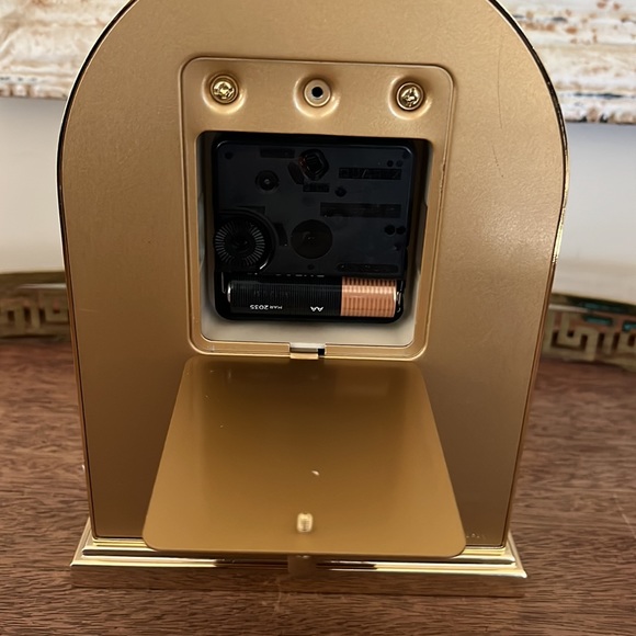 Howard Miller Quartz mantle desk clock - Picture 6 of 12